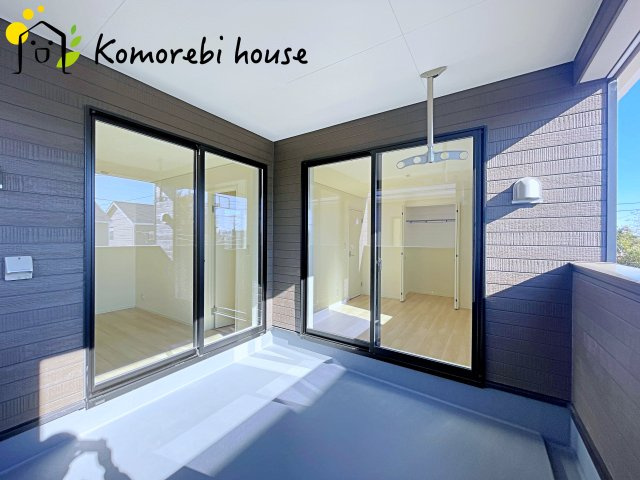 さいたま市西区飯田新田第2　新築一戸建て　クレイドルガーデン　02のバルコニー|12/4　撮影済み