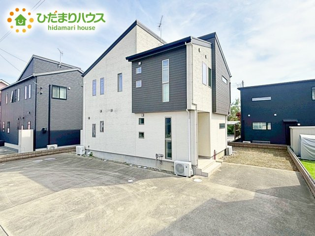 【外観】 | 水戸市河和田町　中古戸建 | 白を基調とした明るい印象を受ける外観です！
