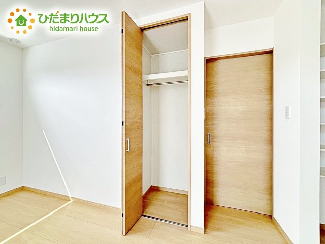 【収納】 | 水戸市河和田町　中古戸建 | クローゼットには、衣類や日用品などを整理整頓して収納できますね！