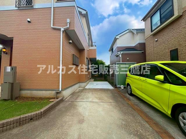 【内覧動画公開中！】三鷹市牟礼７丁目 中央線 吉祥寺駅 中古戸建の駐車場