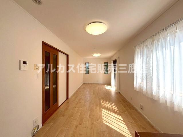 【内覧動画公開中！】三鷹市牟礼７丁目 中央線 吉祥寺駅 中古戸建の居間・リビング