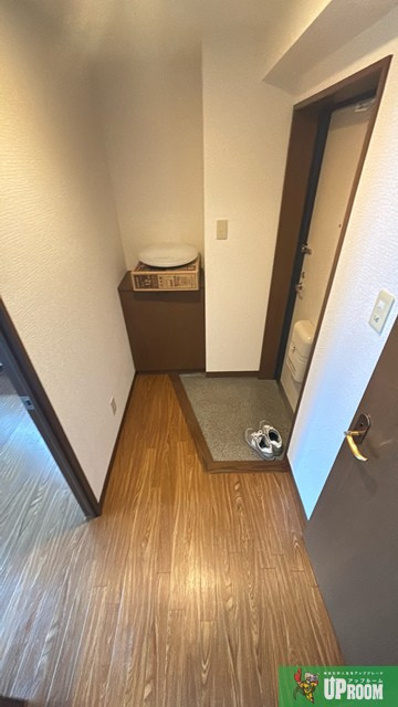 アゼリアガーデン 北館の玄関