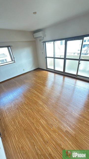 アゼリアガーデン 北館の洋室