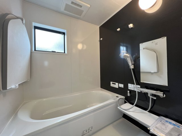 福生市熊川　新築戸建全2棟の浴室|のびのび１坪タイプバスルーム。お子様と一緒に入っても足を伸ばしてゆっくり入れますよ☆