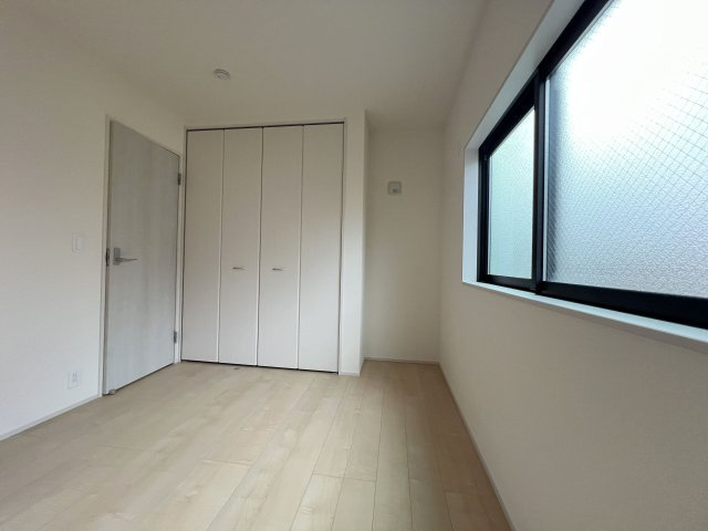 福生市熊川　新築戸建全2棟の洋室|5.5帖