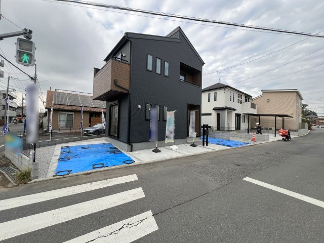 福生市熊川　新築戸建全2棟の前面道路含む現地写真|駐車2台可！