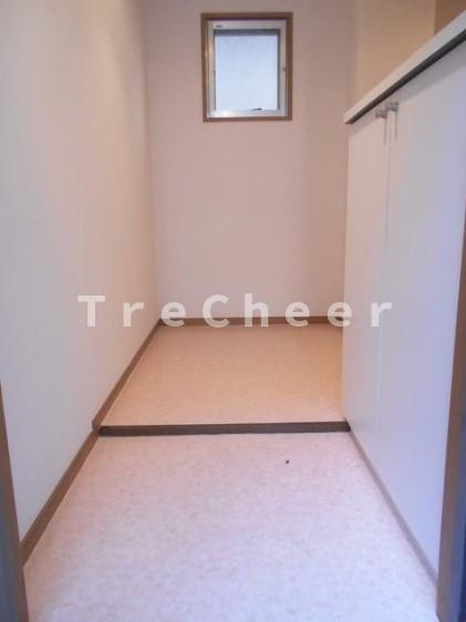 ヴィラグランディオ東本町の玄関