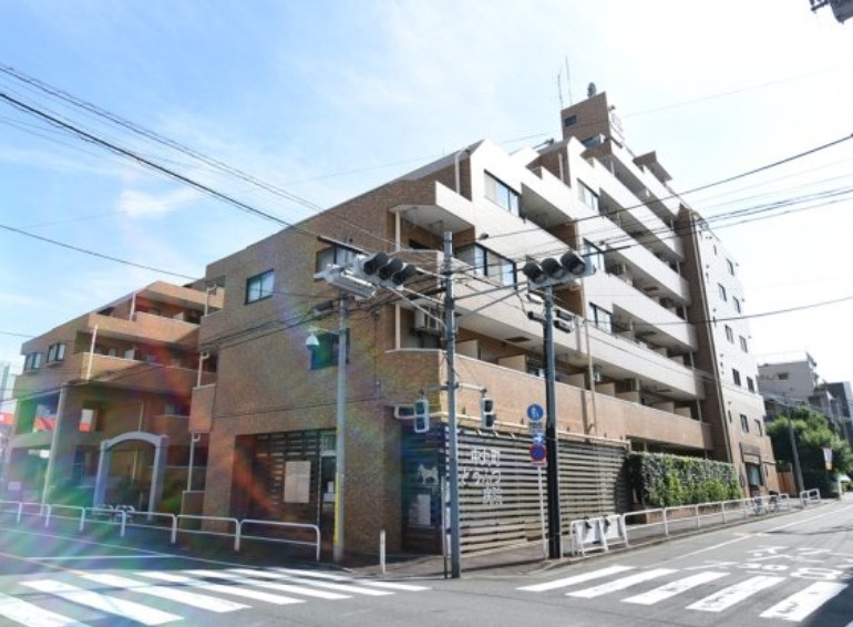 ライオンズマンション板橋中丸町の外観