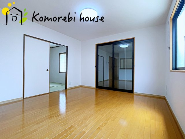 桶川坂田中古の居間・リビング