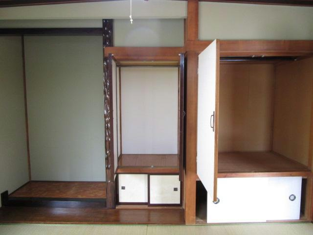 桜ヶ岡7-22-21貸家の収納