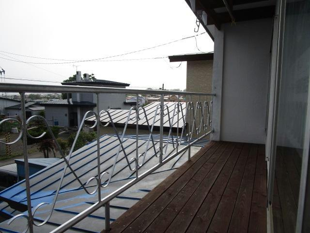 桜ヶ岡7-22-21貸家のバルコニー