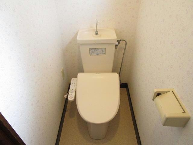 桜ヶ岡7-22-21貸家のトイレ