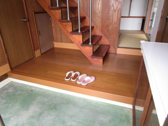 桜ヶ岡7-22-21貸家の玄関