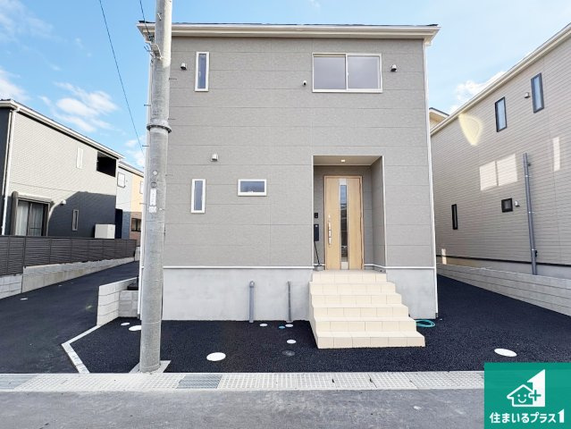 京田辺市薪天神堂　第8期　新築一戸建てのトイレ|シンプルなトイレは落ち着く空間！お手入れも簡単です！