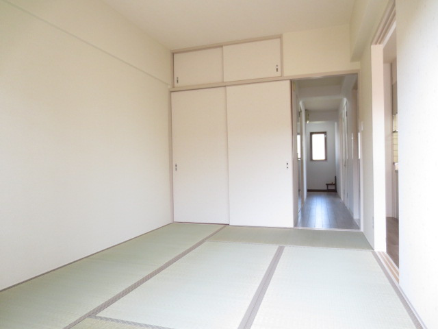 メゾンドール奥文の和室