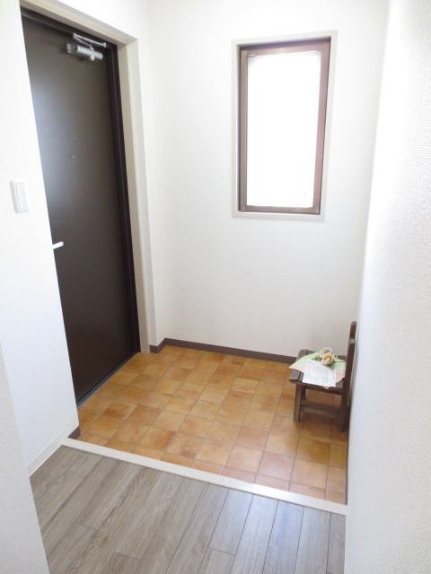 メゾンドール奥文の玄関