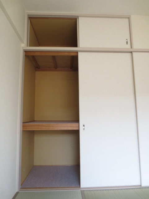 メゾンドール奥文の収納