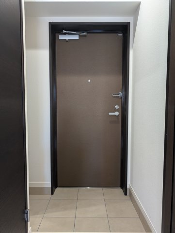 LIBTH高宮の玄関