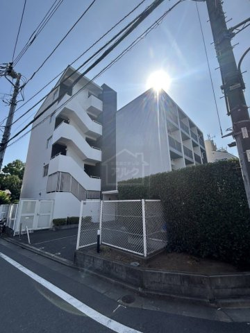 エルミタージュ池袋の外観