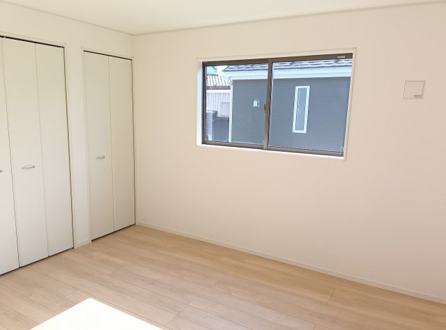 筑西市下川島　第2　1号棟の寝室|クローゼットが二か所あり便利ですね！