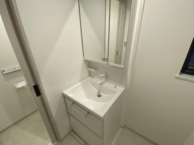 松江2丁目戸建の洗面所