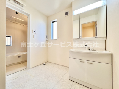 【脱衣所】 | 富士市松本 新築一戸建て A号棟 | 脱衣場です