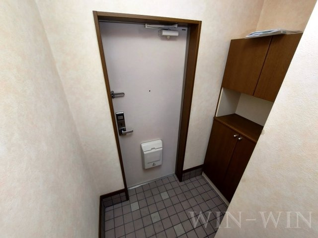 サンヒルズマキノの玄関