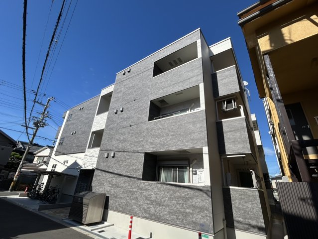 フジパレス東三国6番館の外観