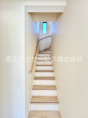 【その他】 | 富士市松本 新築一戸建て B号棟 | 階段です