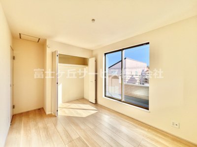 【洋室】 | 富士市松本 新築一戸建て B号棟 | 6帖の洋室です