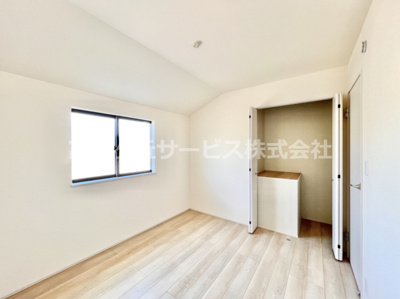 【洋室】 | 富士市松本 新築一戸建て B号棟 | 5.25帖の洋室です