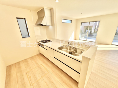 【キッチン】 | 富士市松本 新築一戸建て B号棟 | きれいなキッチンです