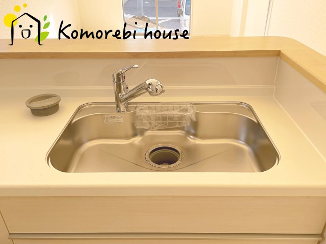 さいたま市西区飯田新田第2　新築一戸建て　クレイドルガーデン　05のキッチン|きれいなキッチンです