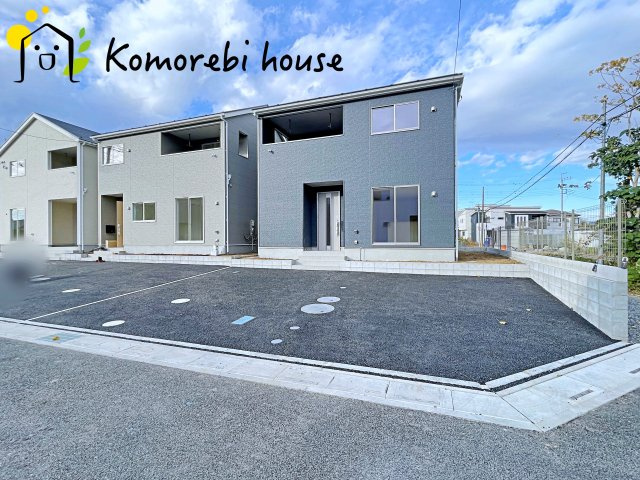 さいたま市西区飯田新田第2　新築一戸建て　クレイドルガーデン　05の駐車場|駐車場に車を止められます