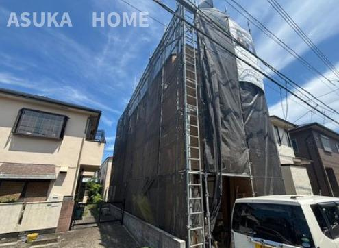 中区本牧原戸建の前面道路含む現地写真