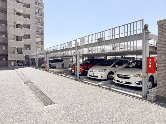 ライオンズマンション船堀親水公園の駐車場