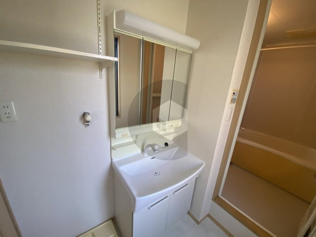 ドゥ・リュエルBの独立洗面台