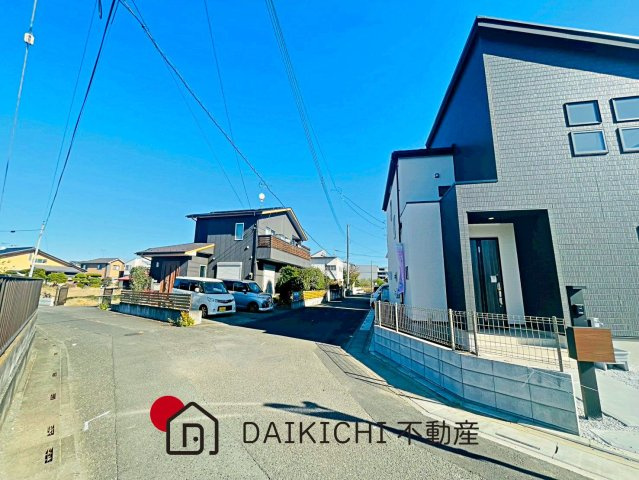 【前面道路含む現地写真】 | GRAFARE 川島町中山11期　新築戸建　全6棟　2号棟