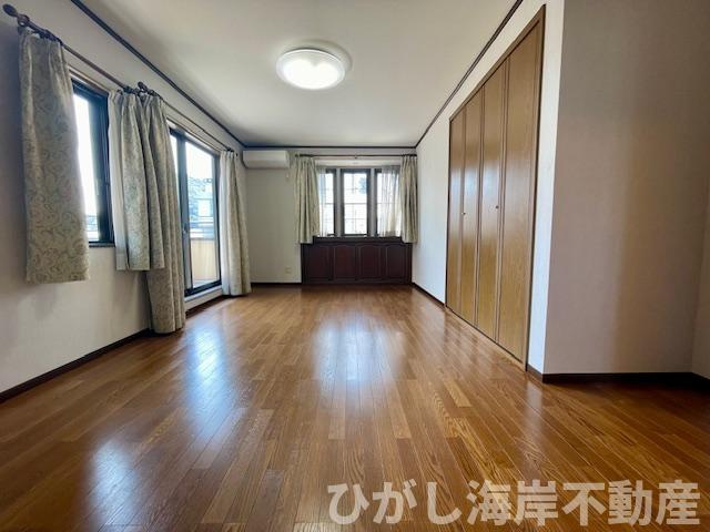 平塚市中里　中古戸建の洋室|10.3帖　洋室