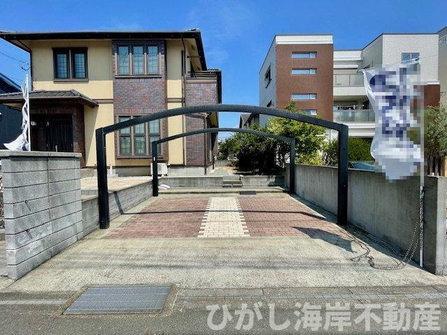 平塚市中里　中古戸建の駐車場|駐車スペース