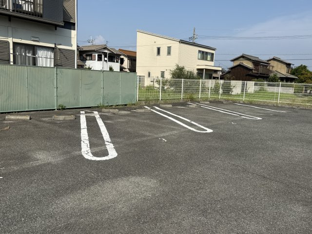 サンシティ三木の駐車場