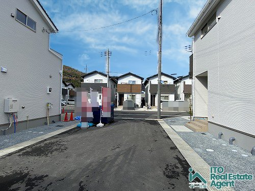 上賀茂北ノ原町 新築戸建 3期7号地の前面道路含む現地写真