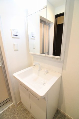 【洗面所】 | Sou.leaf九工大前 | 明るい洗面所です