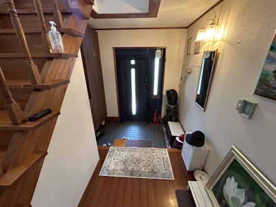 【玄関】 | 長野市 大字安茂里  2階建 5SSLDK