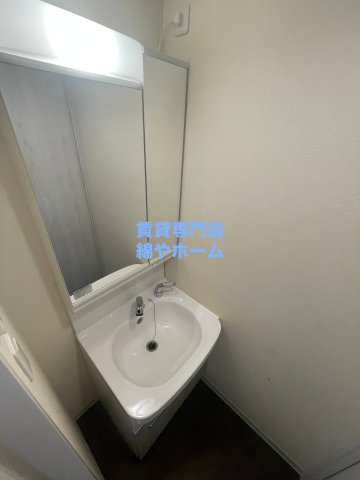 プレサンス四天王寺前夕陽ヶ丘アクティの独立洗面台|使いやすい独立洗面台です