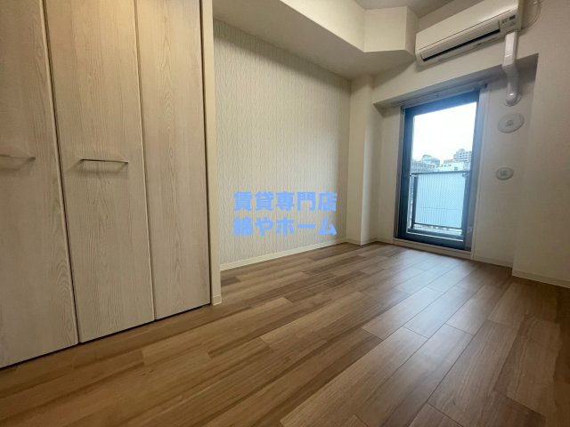 プレサンス四天王寺前夕陽ヶ丘アクティの居間・リビング|こちらの居間で趣味の時間をお楽しみください