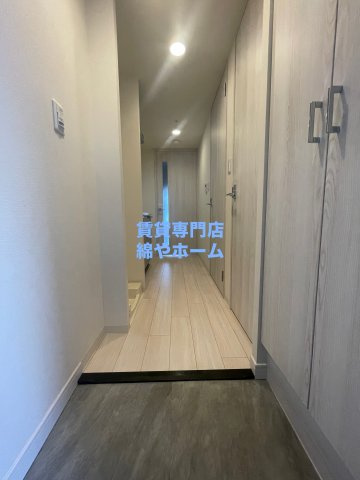 プレサンス四天王寺前夕陽ヶ丘アクティの玄関|シンプルで使いやすい玄関です