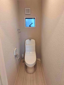 【トイレ】 | 東久留米市滝山　中古戸建 | 2階トイレ