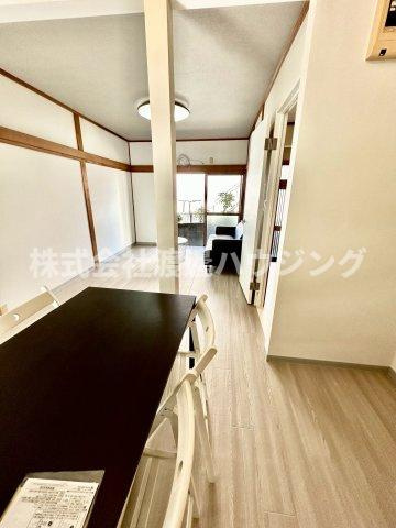 打上高塚町一戸建の内装