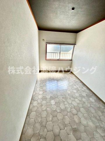 打上高塚町一戸建の洋室